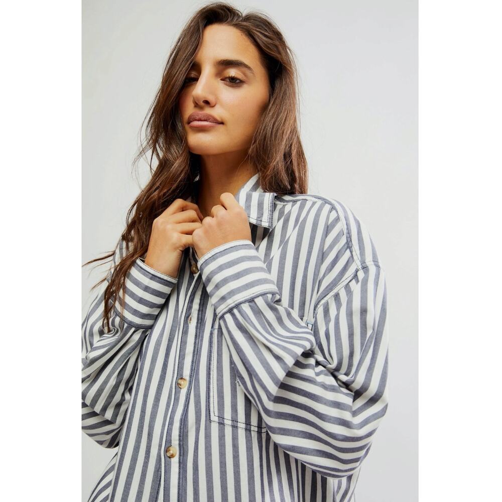 Free People Menswear Oversized Freddie Striped Shirt Nautical Navy Size Medium - Picture 7 of 15